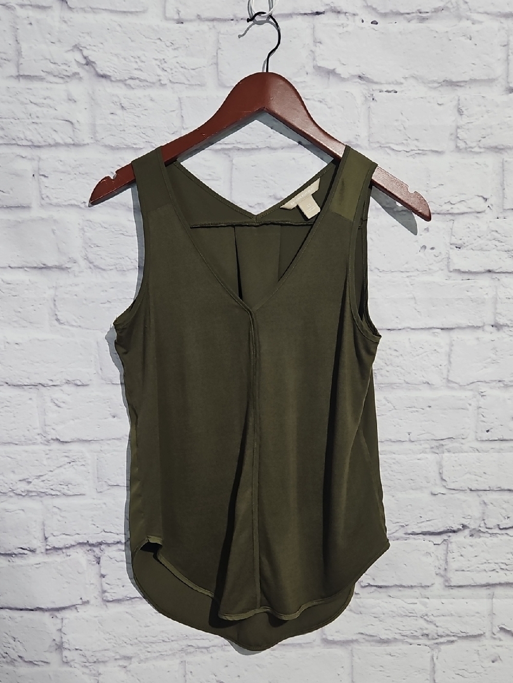 Banana Republic Olive Green Sleeveless V-Neck Tank
